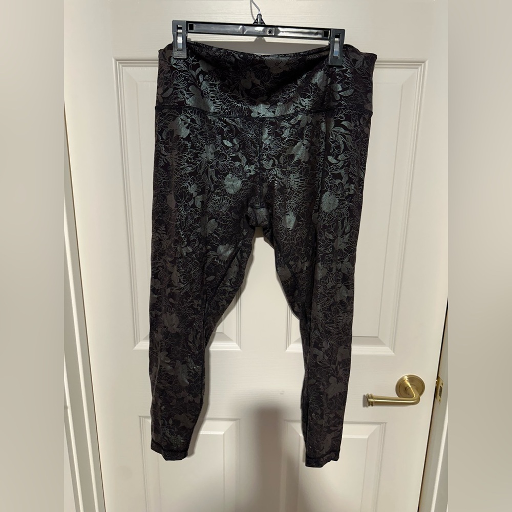 Lululemon wunder train 23 foil leggings